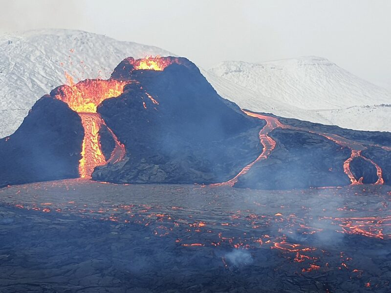 Torpe Tratado trama Erupciones volcánicas recientes y sus tipos | 2022 | Ingeoexpert ®
