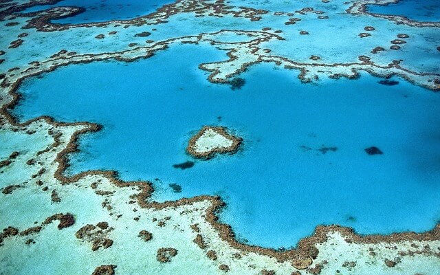 En este momento estás viendo ¿Qué es un atolón y cuáles son los más conocidos?