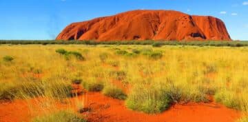 Lee más sobre el artículo Monte Uluru (Ayers Rock): la roca más famosa del mundo