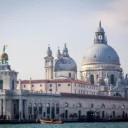 La Plaza de San Marcos en Venecia: Toda su historia