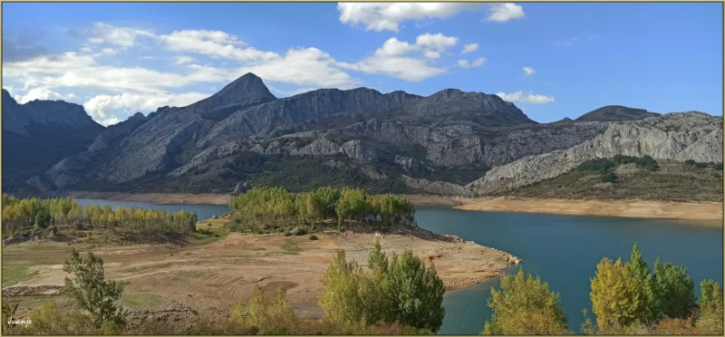Embalse de Riaño en León, España