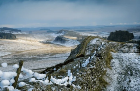 Muralla de Adriano cubierta de nieve
