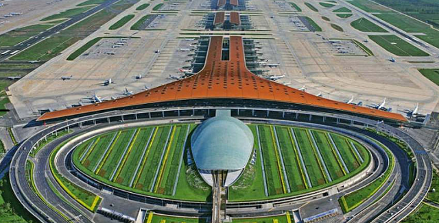 Imagen panorámica de la Terminal 3 del aeropuerto de Pekín