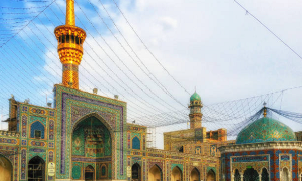 Imagen del exterior de la Mezquita Santuario del Imam Reza.