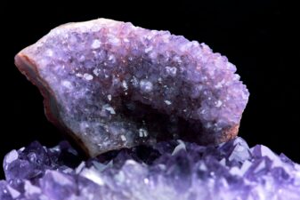 Lee más sobre el artículo Geoda de Pulpí, cómo se formó el cristal gigante