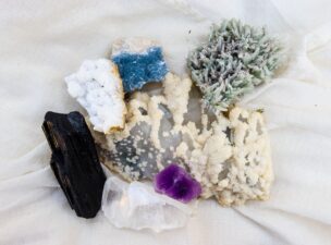 Lee más sobre el artículo Piedras preciosas: Qué determina su valor y dureza